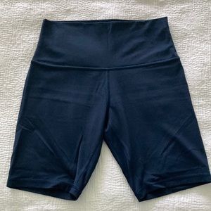 Navy lululemon align shorts size 8, 6 inch